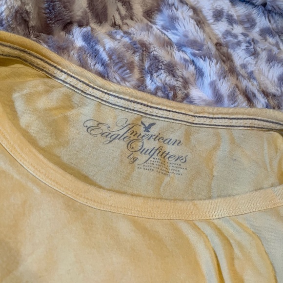 Women’s American Eagle Tee (L) - Picture 5 of 6